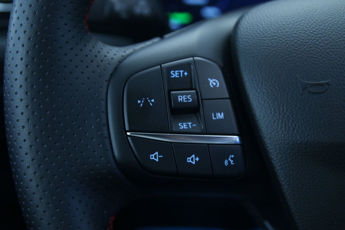 Ford Kuga 2.5 full hybrid ST-Line X 2wd 180cv auto (19)
