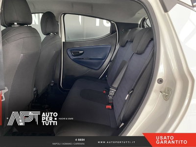 Lancia Ypsilon 1.0 FireFly 5 porte S&S Hybrid Gold Plus (14)