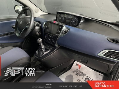 Lancia Ypsilon 1.0 FireFly 5 porte S&S Hybrid Gold Plus (17)