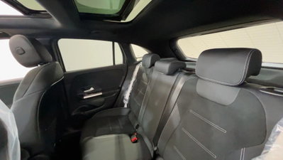 Mercedes-Benz GLA SUV 200 d Edition AMG Line auto (11)