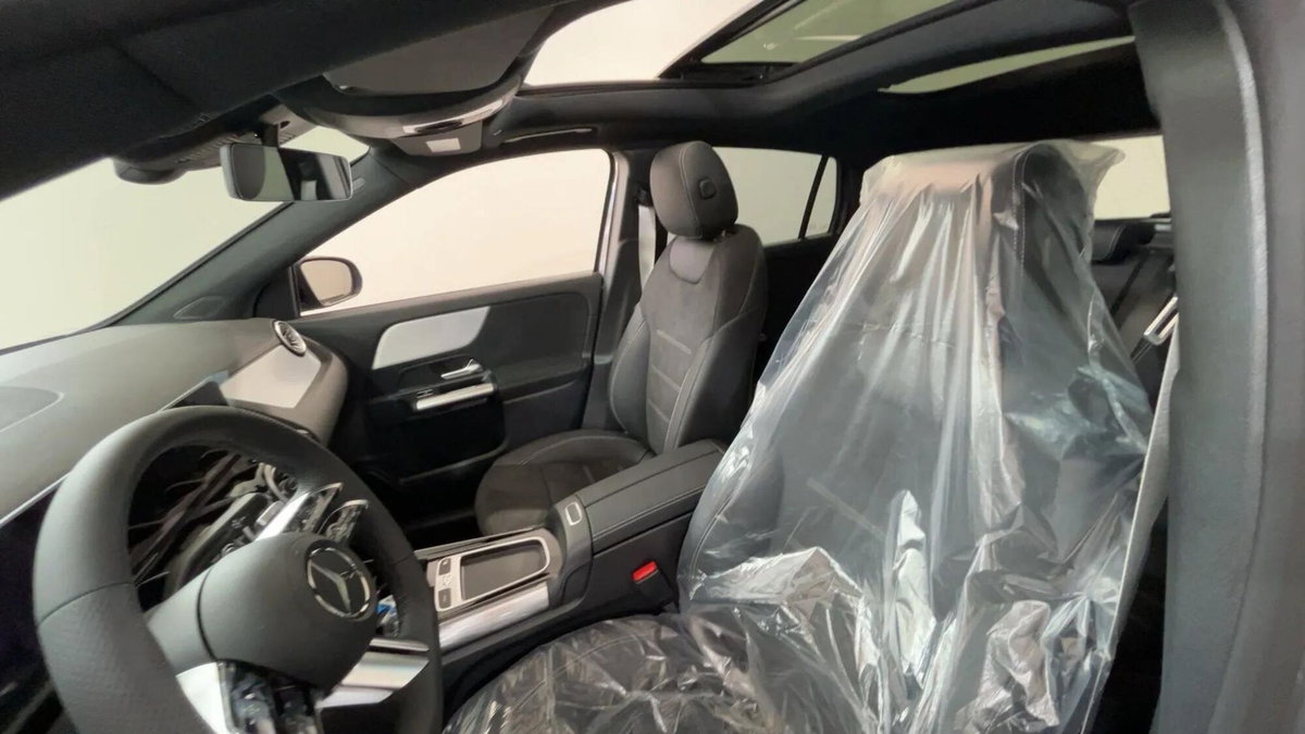 Mercedes-Benz GLA SUV 200 d Edition AMG Line auto (9)
