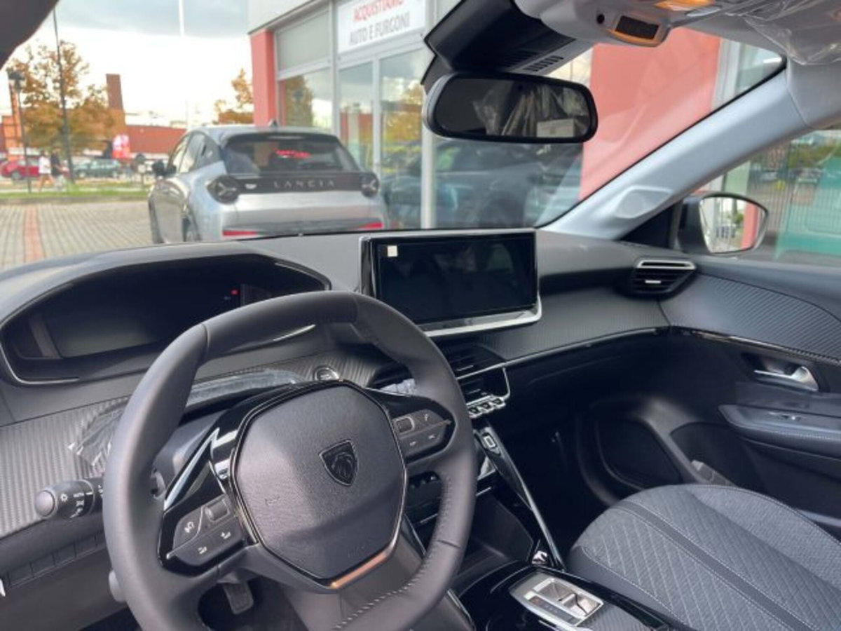 Jeep Avenger 1.2 turbo e-hybrid mhev Longitude fwd 110cv edct6 (7)