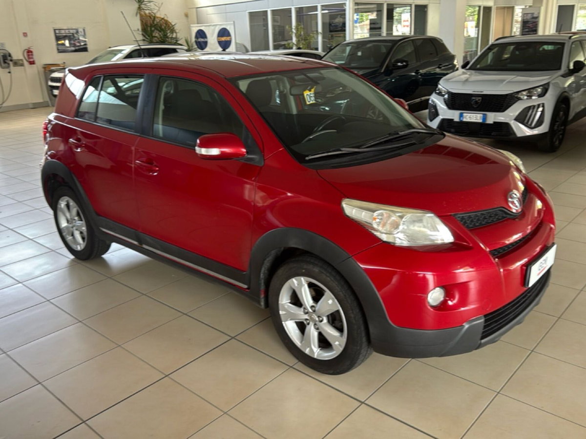 Toyota Urban Cruiser Cruiser 1.D-4D AWD Sol (7)