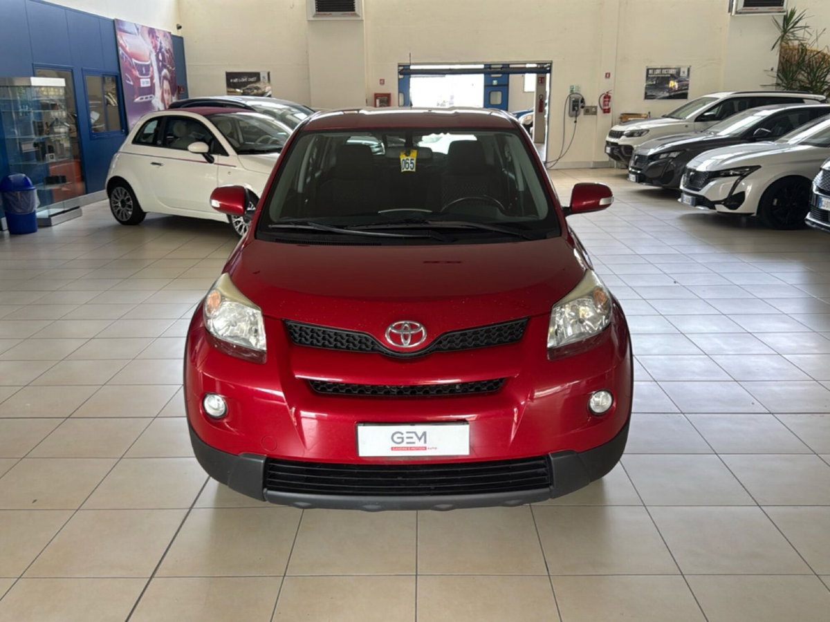 Toyota Urban Cruiser Cruiser 1.D-4D AWD Sol (8)