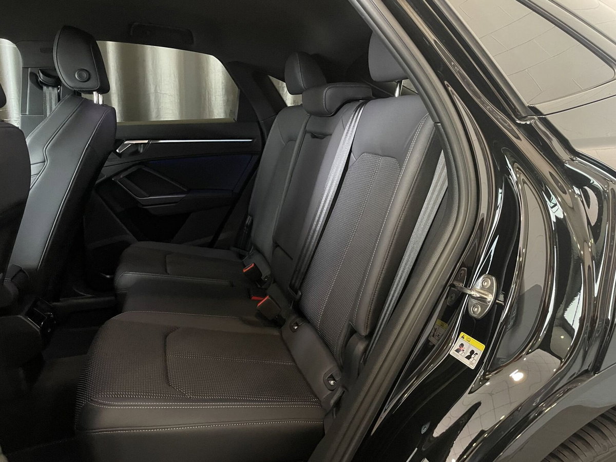 Audi Q3 Sportback 35 TDI quattro S tronic S line edition (10)