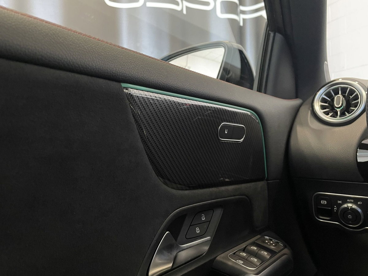 Mercedes-Benz GLA SUV Elettrica 200 AMG Line Premium (15)