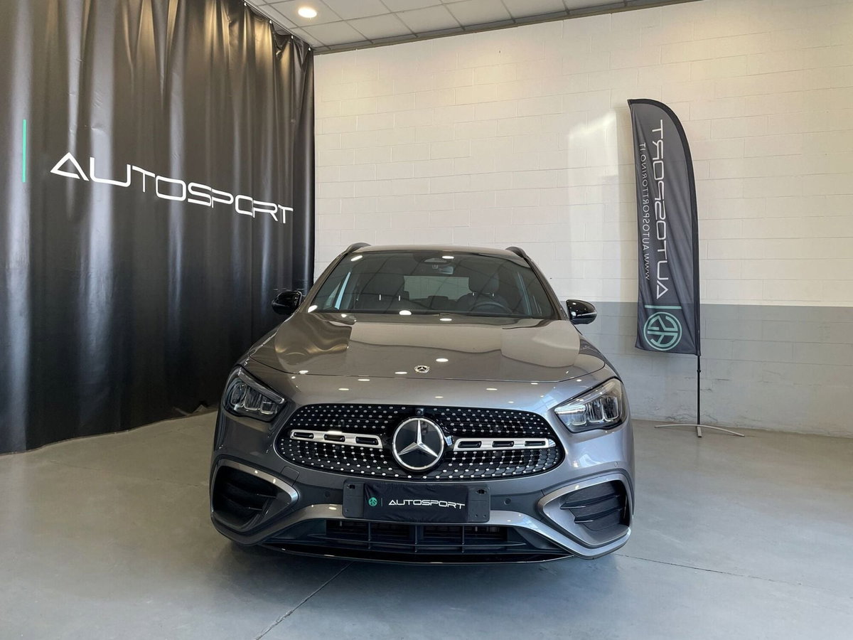 Mercedes-Benz GLA SUV Elettrica 200 AMG Line Premium (2)