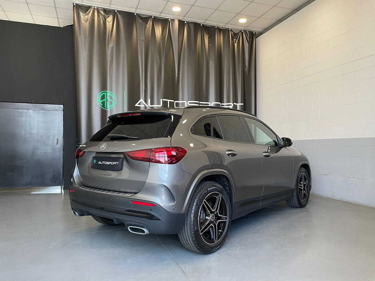 Mercedes-Benz GLA SUV Elettrica 200 AMG Line Premium (7)