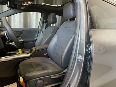 Mercedes-Benz GLA SUV Elettrica 200 AMG Line Premium (9)