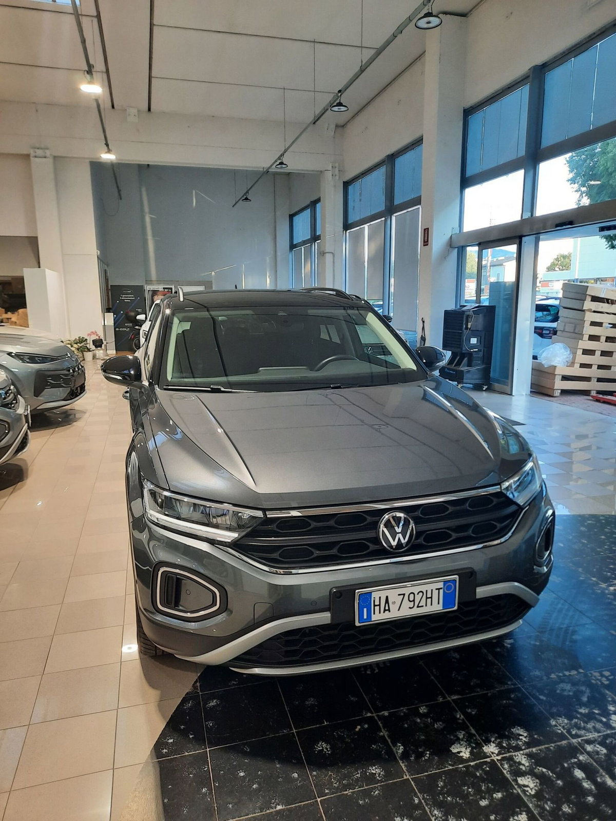 Volkswagen T-Roc 1.0 tsi Sport 115cv (4)