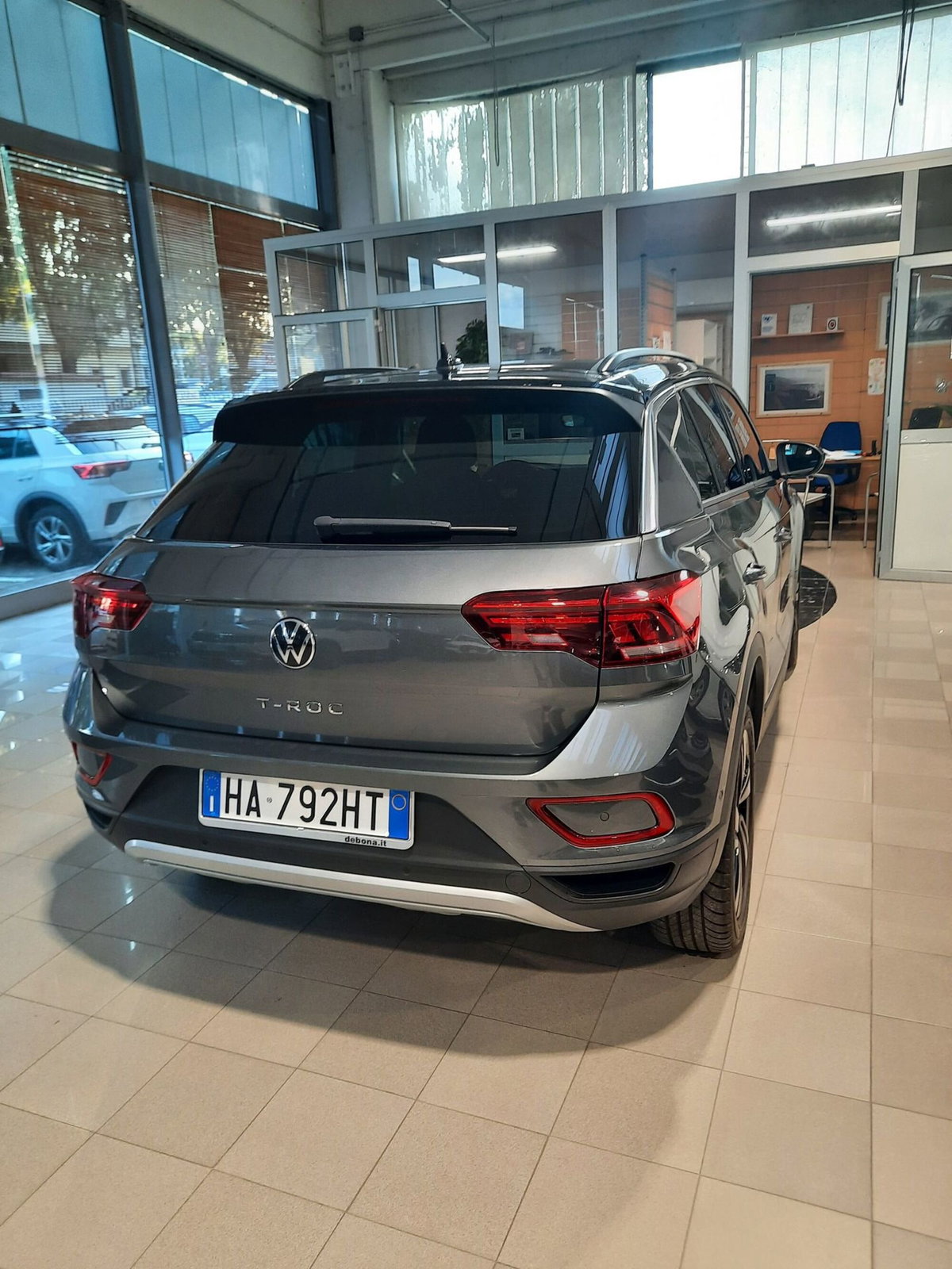 Volkswagen T-Roc 1.0 tsi Sport 115cv (6)