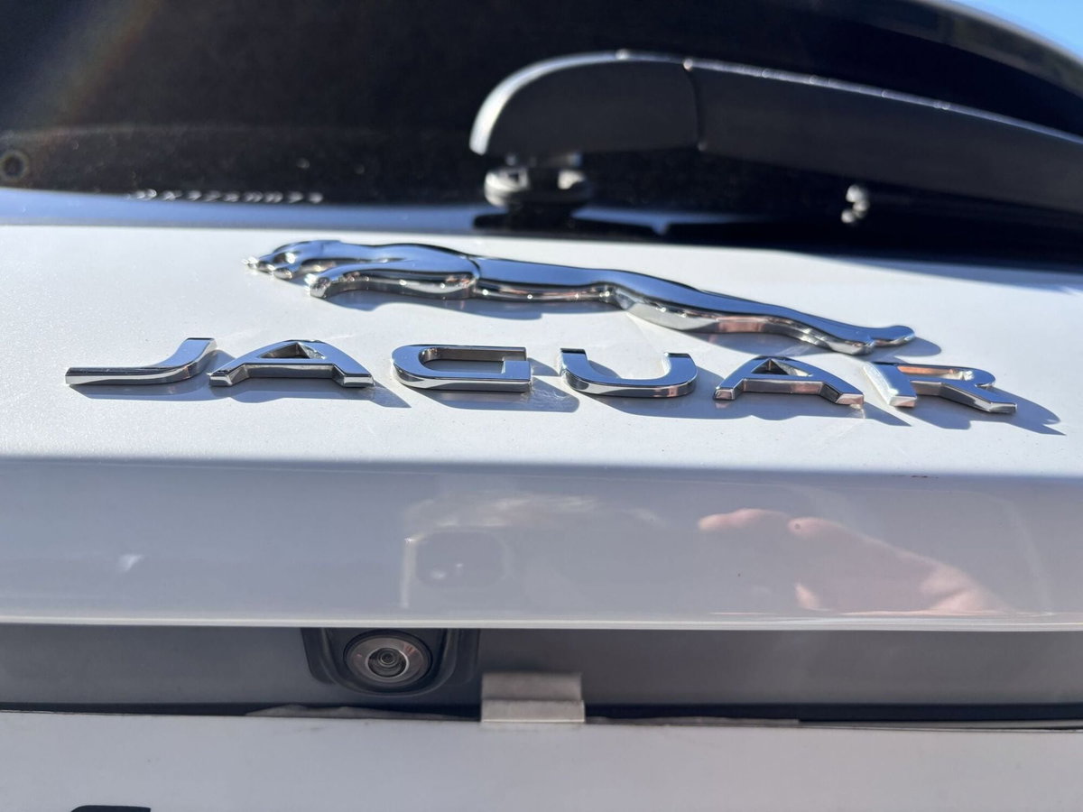 Jaguar E-Pace 2.0 AWD aut. S (13)