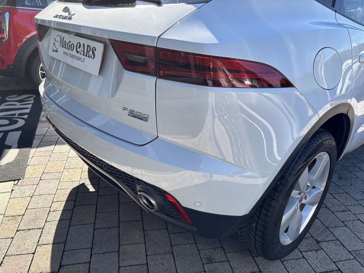 Jaguar E-Pace 2.0 AWD aut. S (16)