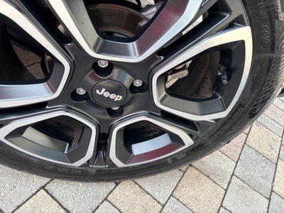 Jeep Avenger 1.2 turbo Summit fwd 100cv (9)