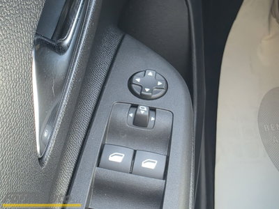 Opel Corsa 1.2 100 CV Edition (19)