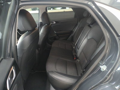 Kia XCeed 1.6 crdi mhev Business 136cv dct (10)