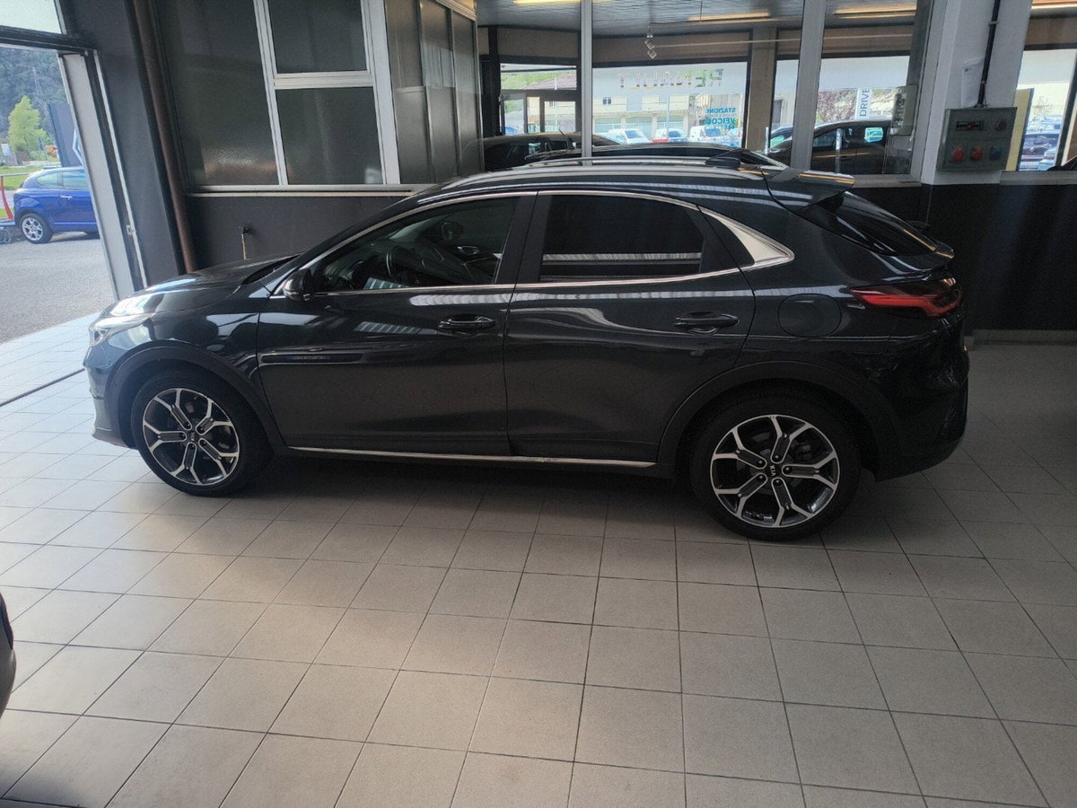 Kia XCeed 1.6 crdi mhev Business 136cv dct (6)