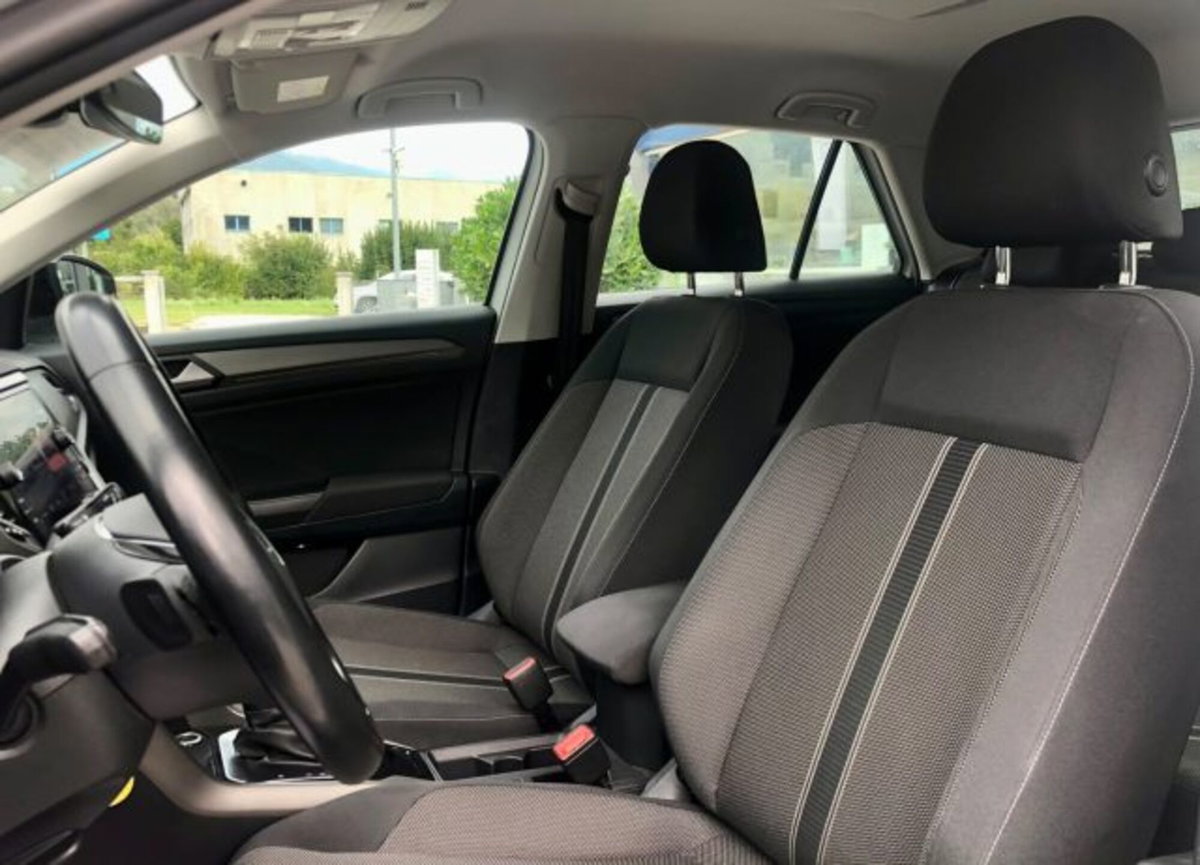 Volkswagen T-Roc 1.5 tsi Style dsg (7)
