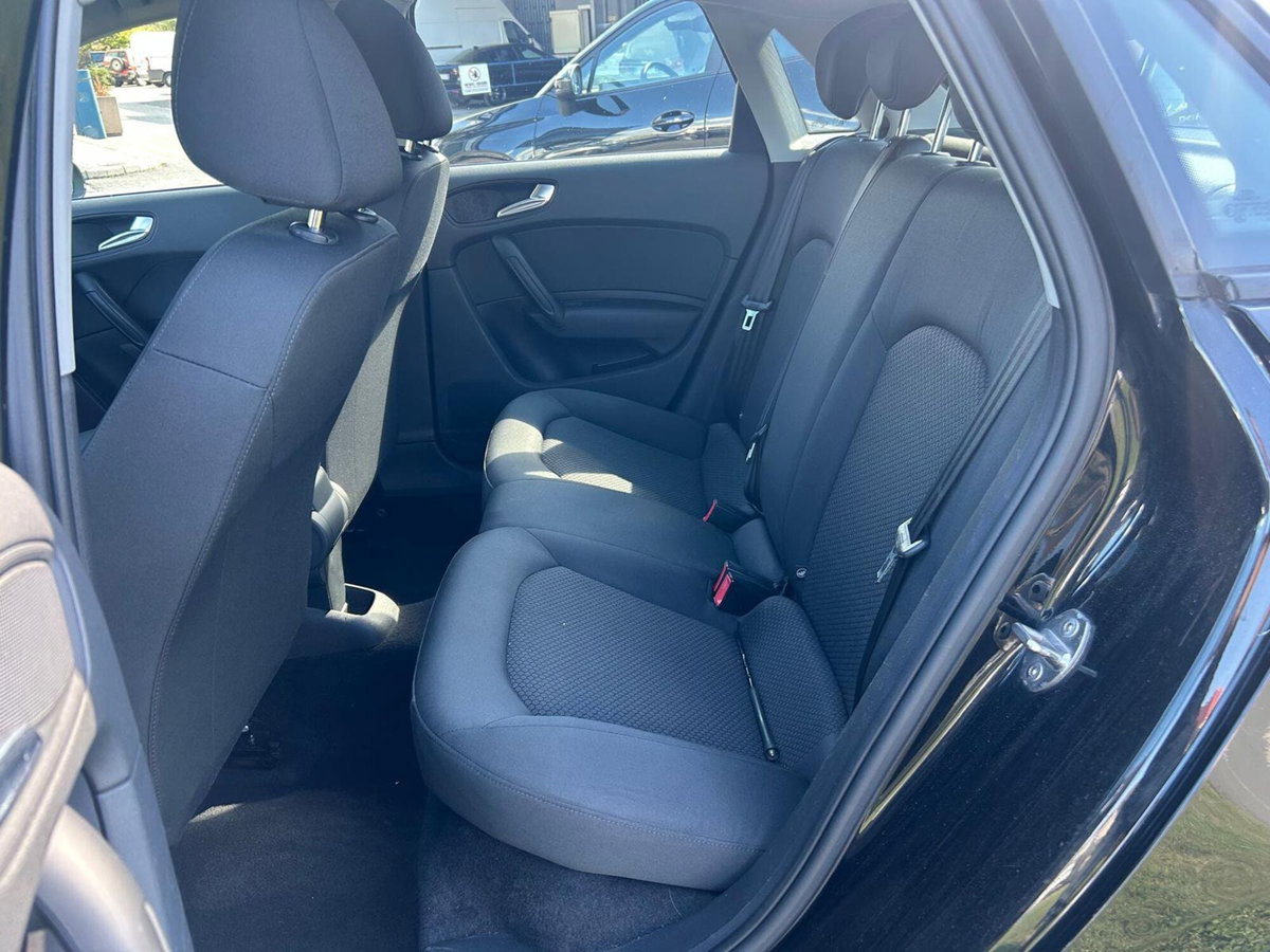 Audi A1 Sportback 1.4 TDI ultra Sport (11)