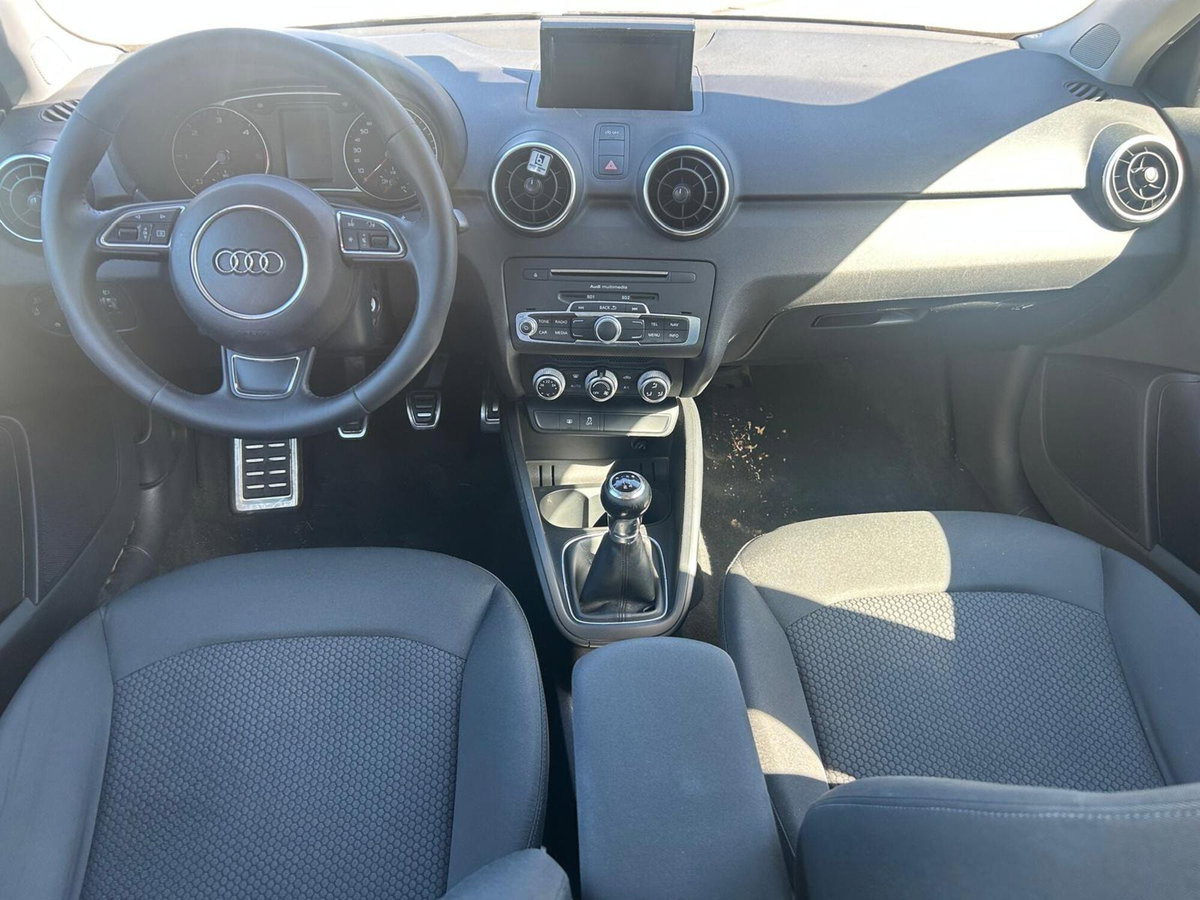 Audi A1 Sportback 1.4 TDI ultra Sport (8)
