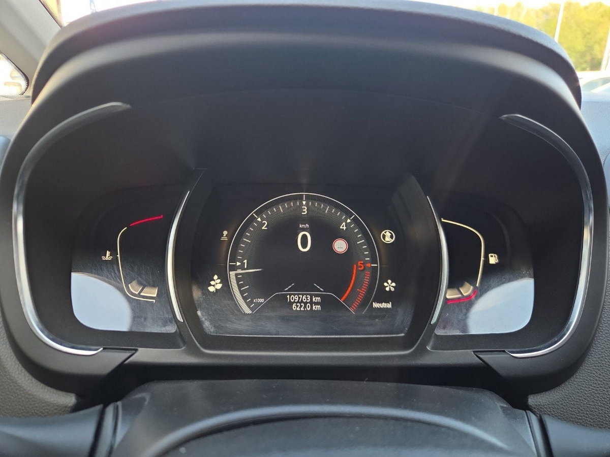 Renault Grand Scénic 1.5 dci energy Intens 110cv (12)
