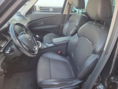Renault Grand Scénic 1.5 dci energy Intens 110cv (8)
