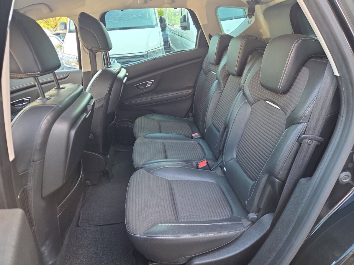 Renault Grand Scénic 1.5 dci energy Intens 110cv (9)