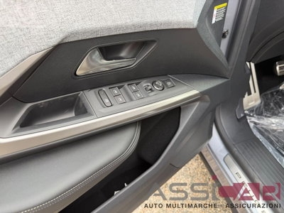 Peugeot 3008 1.2 hybrid GT 145cv e-dcs6 (13)