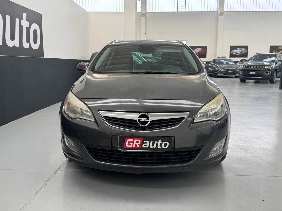 Opel Astra Station Wagon 1.7 CDTI 110CV Sports Cosmo (3)