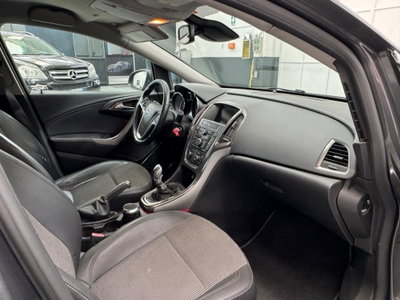Opel Astra Station Wagon 1.7 CDTI 110CV Sports Cosmo (6)