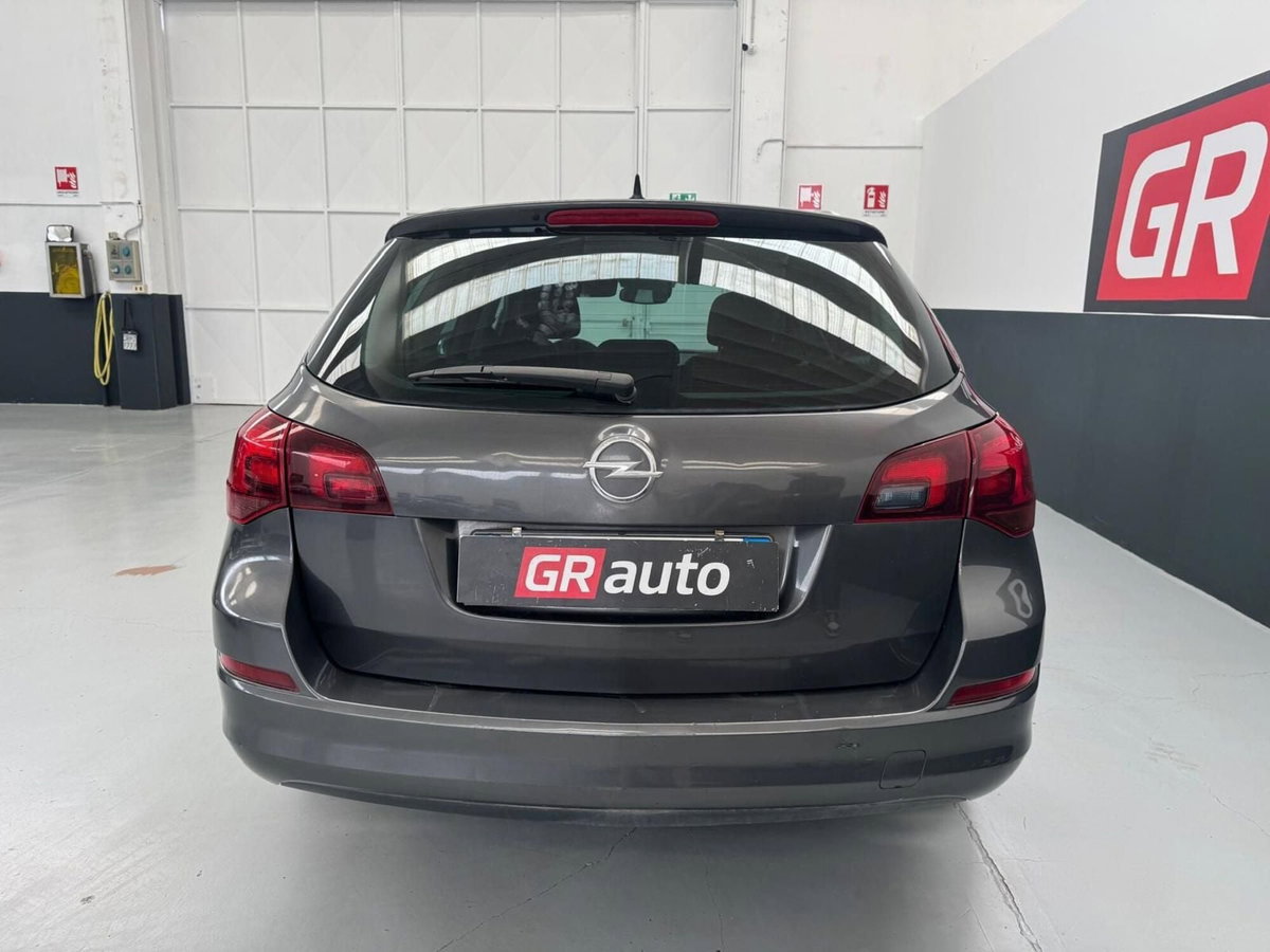 Opel Astra Station Wagon 1.7 CDTI 110CV Sports Cosmo (9)