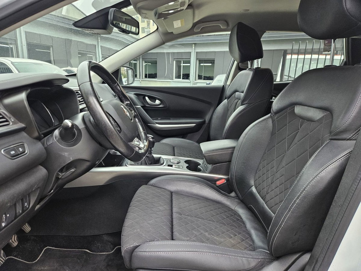 Renault Kadjar dCi 150CV AWD Black Edition (8)