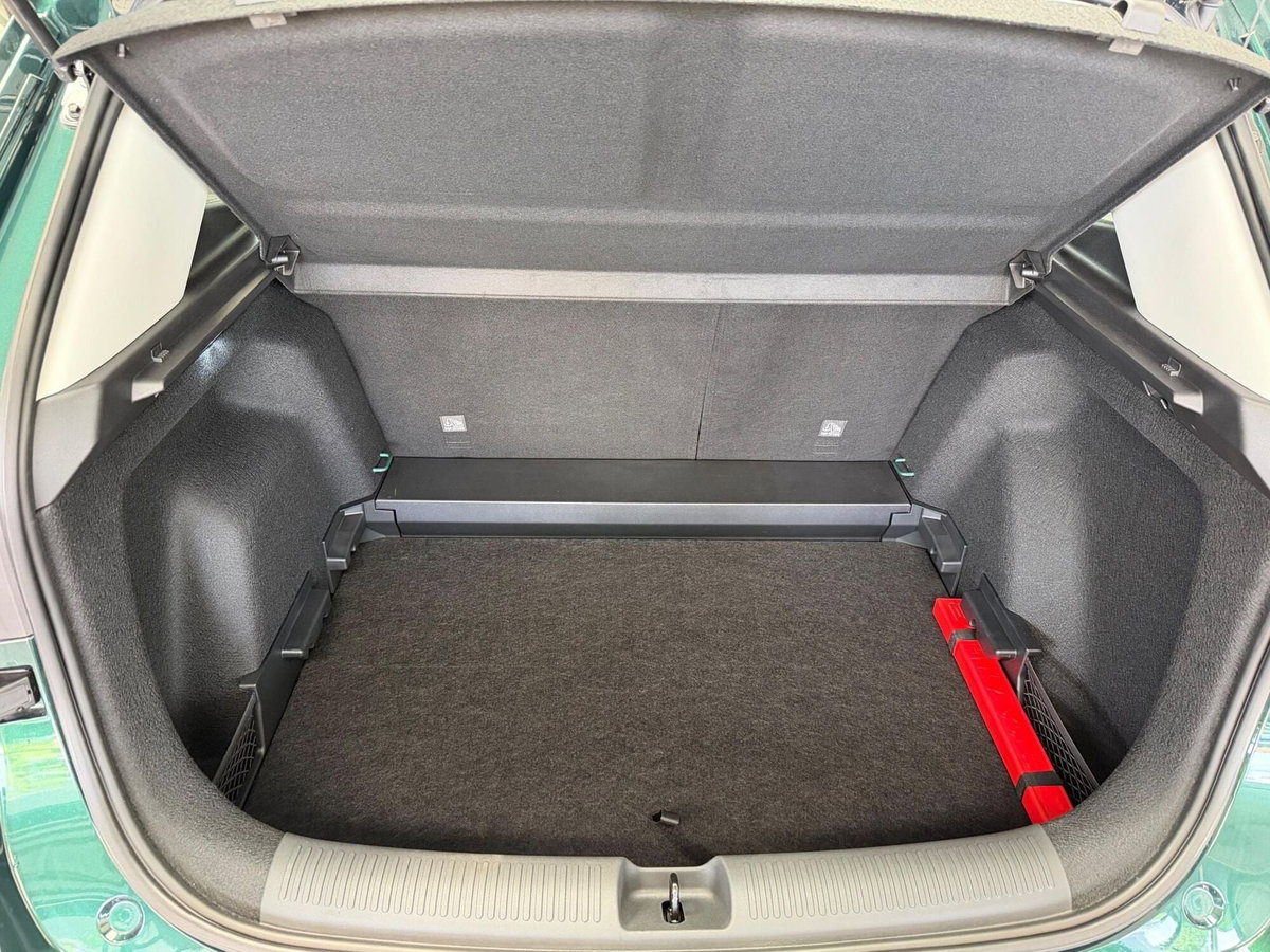 Mg ZS 1.5 hybrid+ Standard auto (15)
