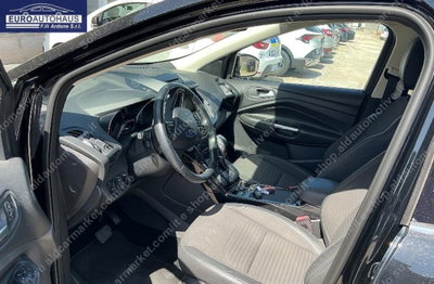Ford Kuga 1.5 TDCI 120 CV S&S 2WD Powershift Edition (2)