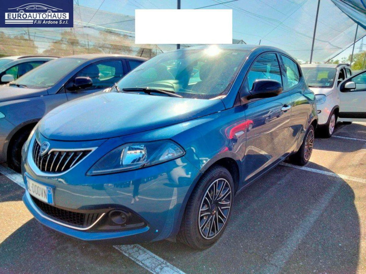 Lancia Ypsilon 1.0 FireFly 5 porte S&S Hybrid Silver Plus