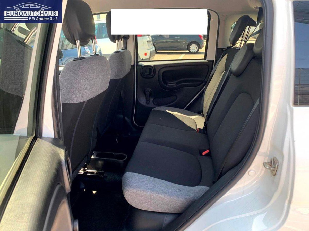 Fiat Panda 1.0 FireFly S&S Hybrid City Cross (5)