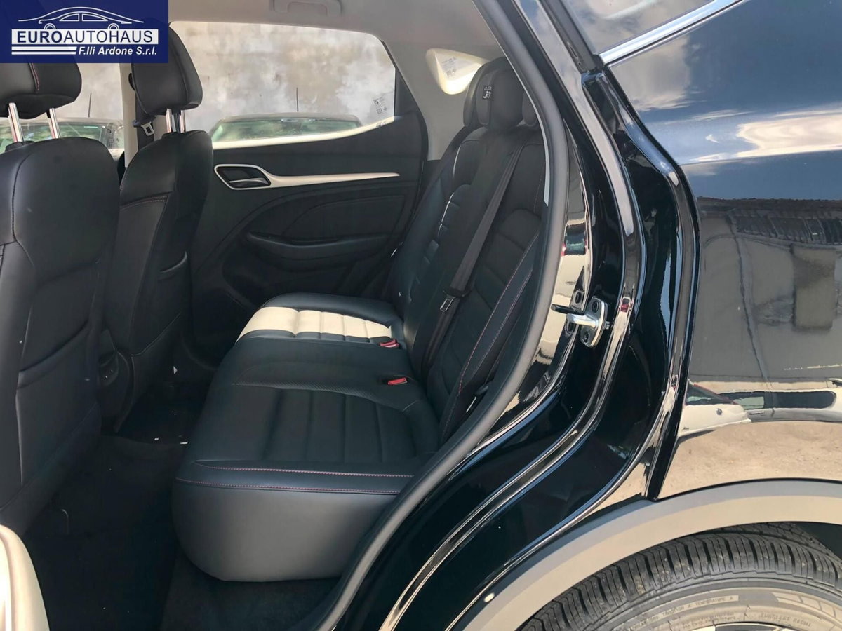 Mg ZS ZS 1.5 Luxury (4)