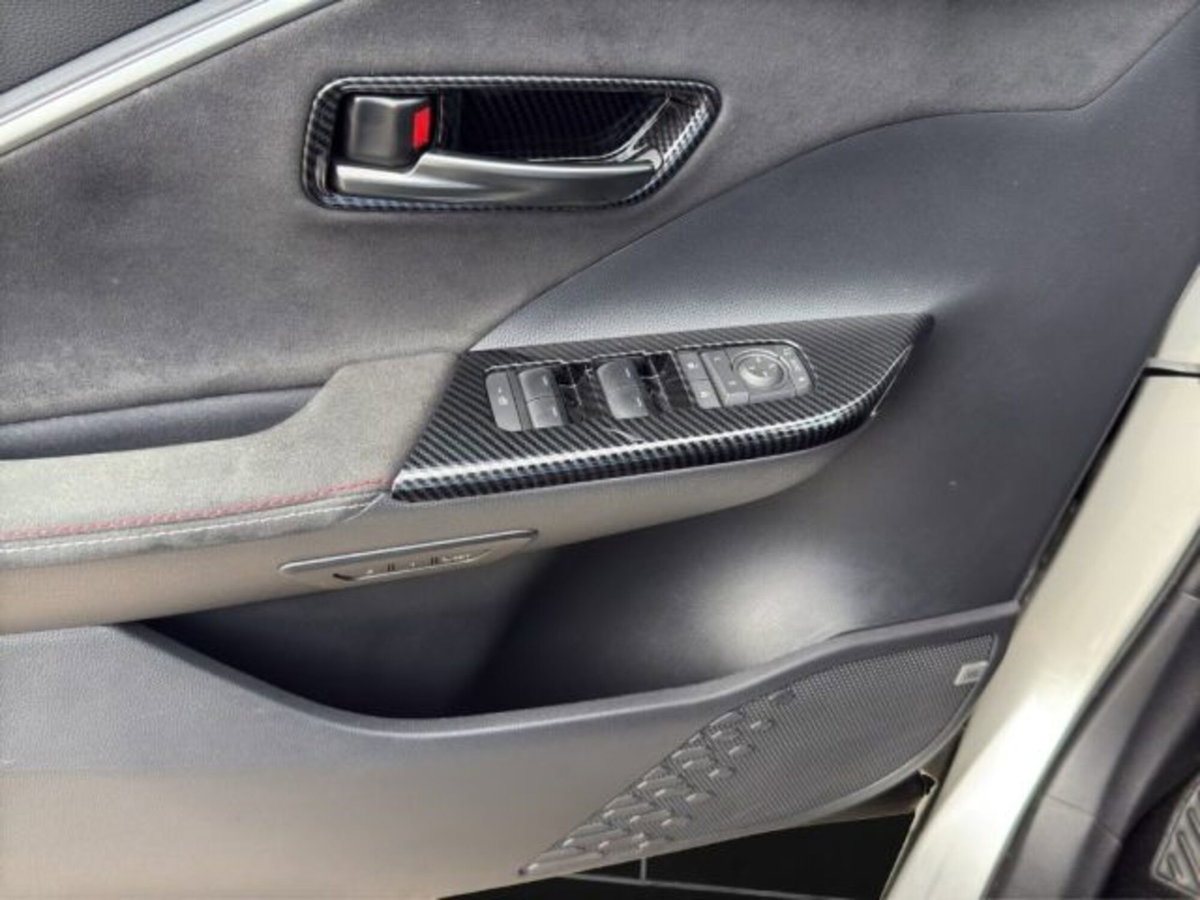 Toyota Toyota C-HR 2.0 hv GR Sport Premiere awd e-cvt (12)