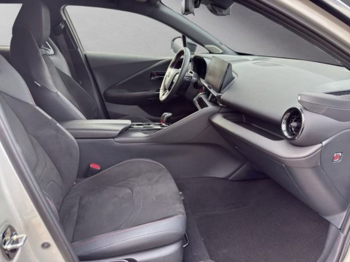 Toyota Toyota C-HR 2.0 hv GR Sport Premiere awd e-cvt (18)