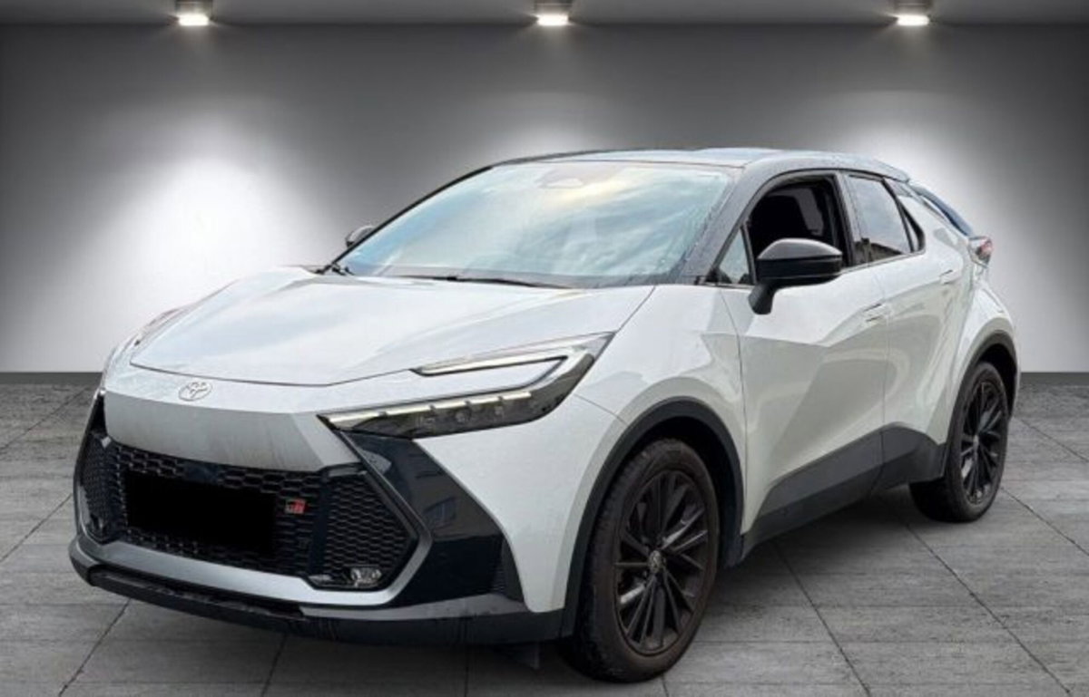 Toyota Toyota C-HR 2.0 phev GR Sport fwd e-cvt (2)