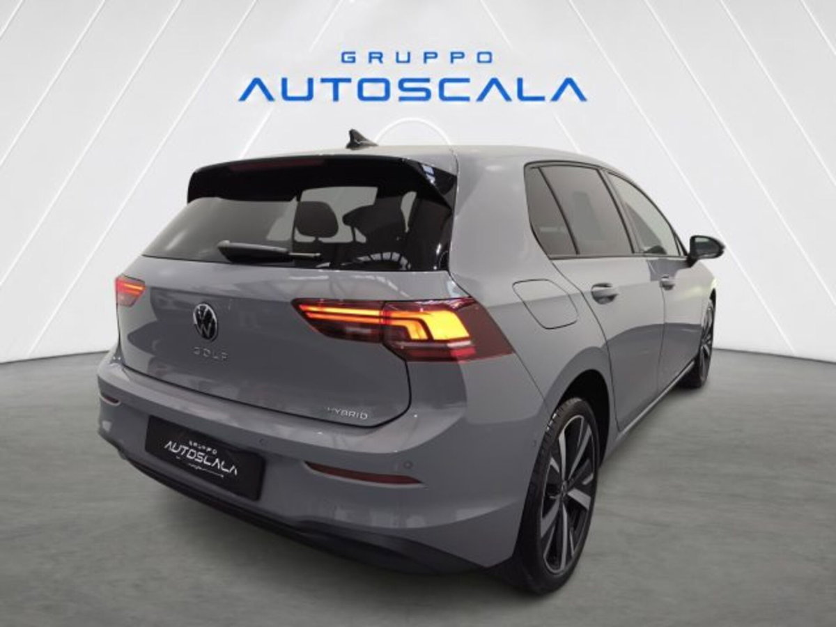 Volkswagen Golf 1.5 tsi ehybrid Edition 204cv dsg (5)