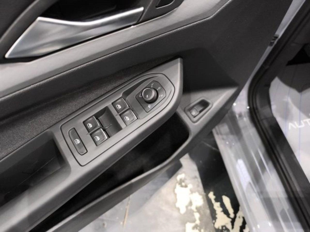 Volkswagen Golf 1.5 tsi ehybrid Edition 204cv dsg (9)