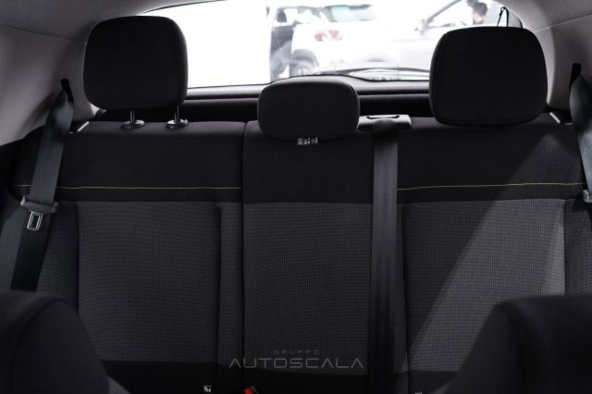 Citroen C3 1.2 puretech You s&s 83cv neopatentati (19)