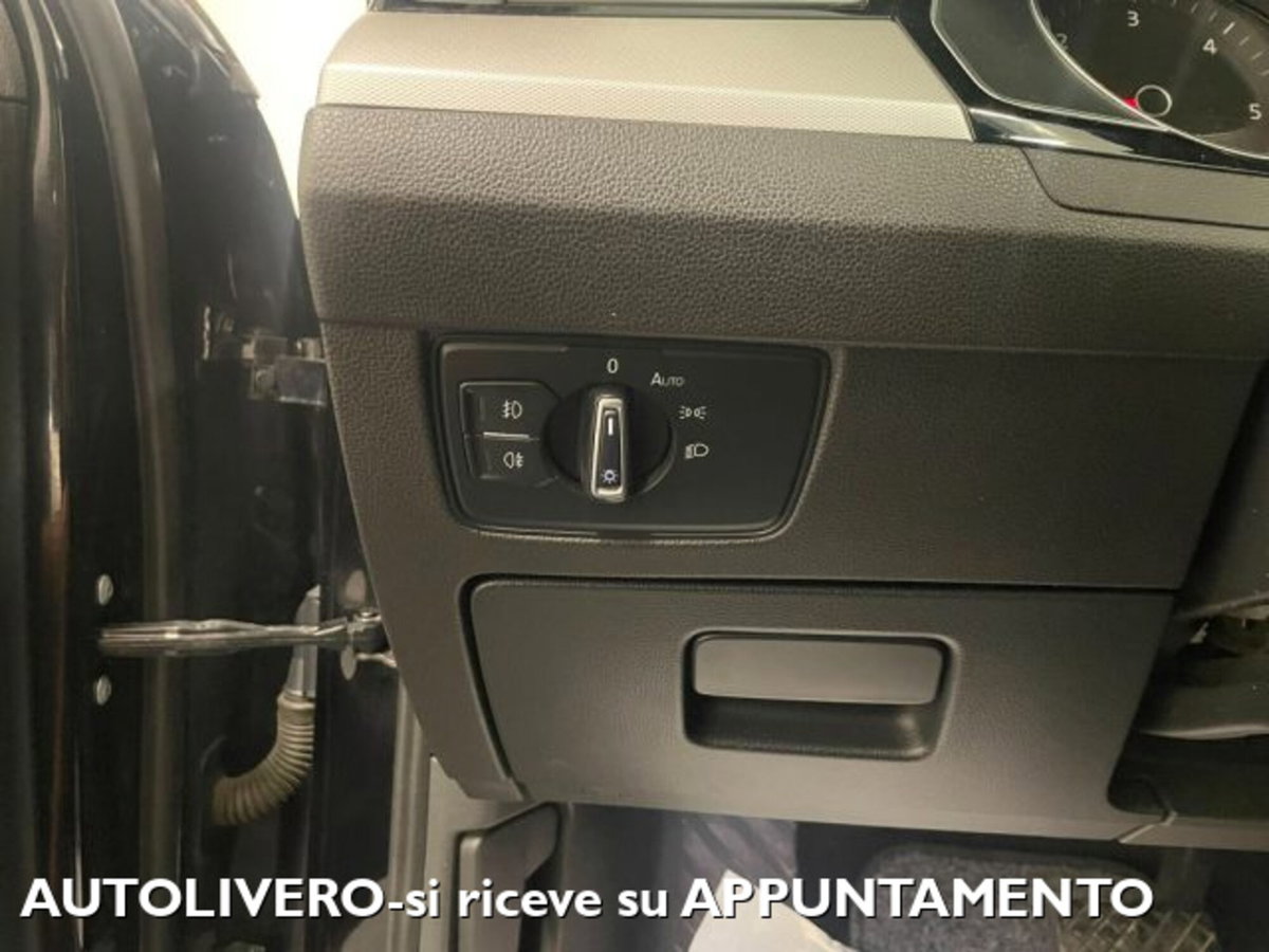 Volkswagen Passat Variant 2.0 TDI DSG Business BlueMotion Tech (16)