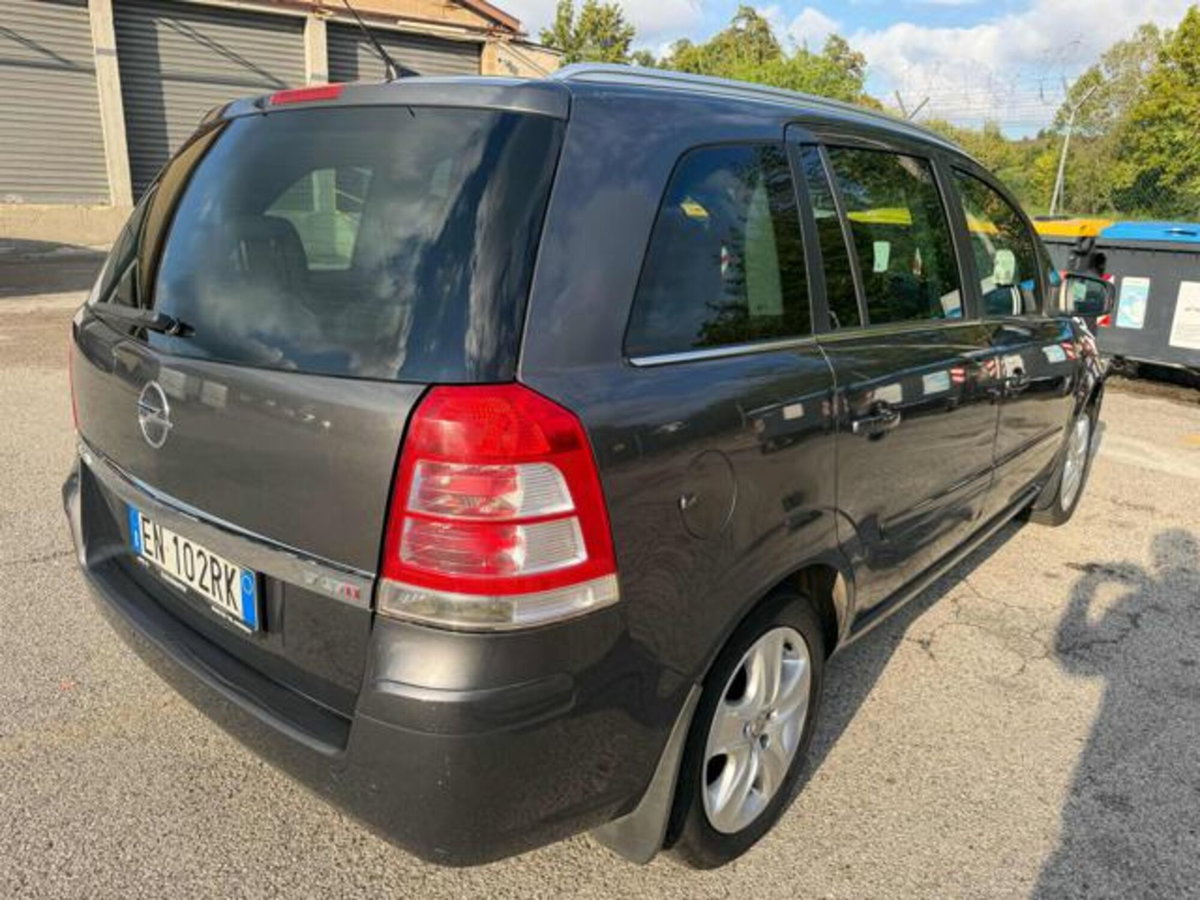 Opel Zafira 1.7 CDTI 125CV Cosmo (16)