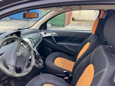 Lancia Ypsilon Multijet 16V Platino (18)