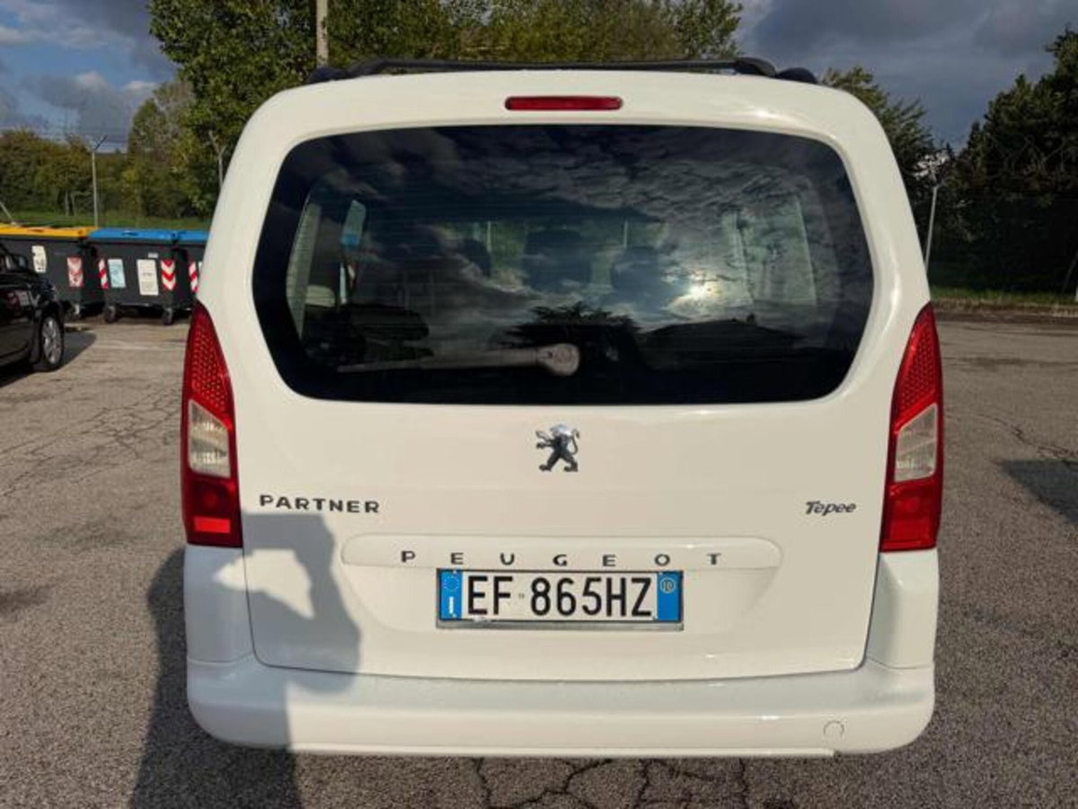 Peugeot Partner 1.6 HDi 92CV Premium (9)