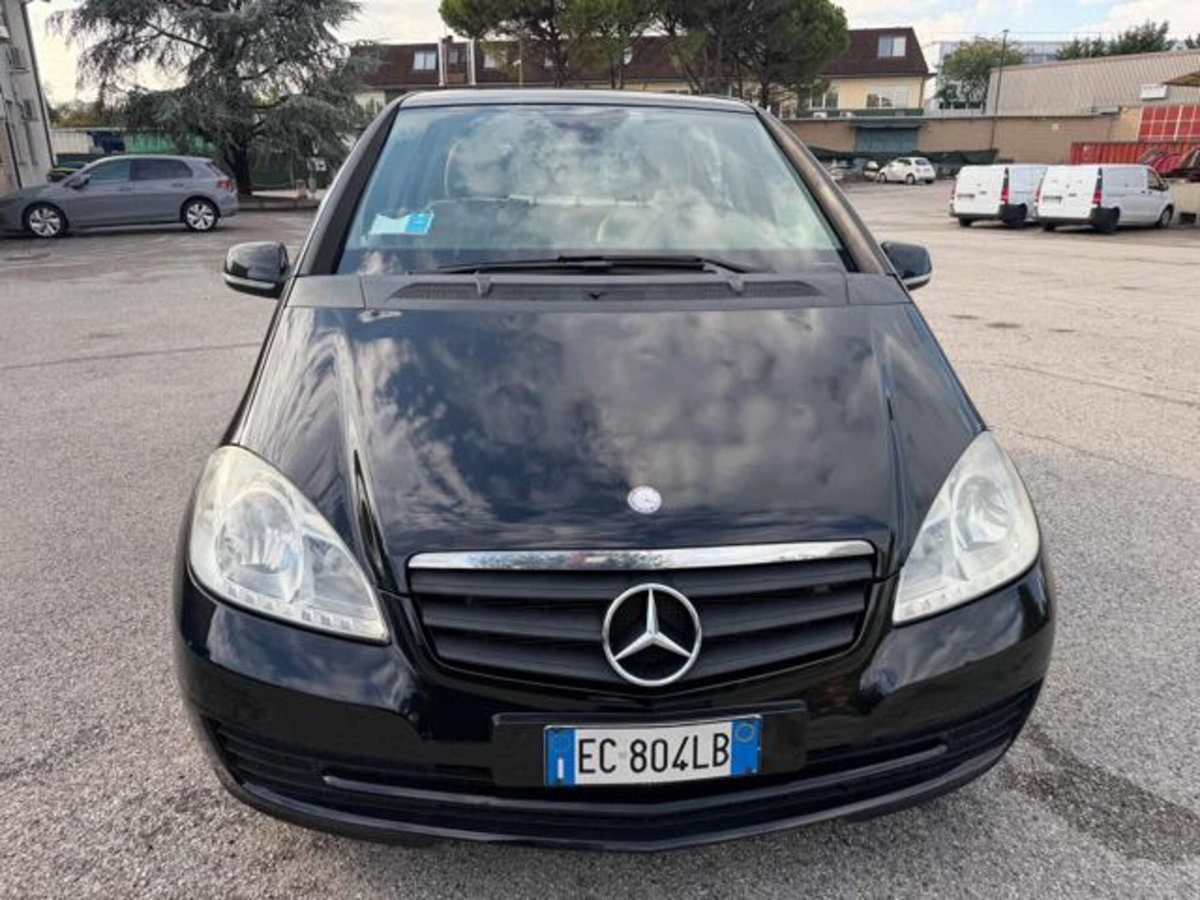 Mercedes-Benz Classe A 160 BlueEFFICIENCY Special Edition (2)