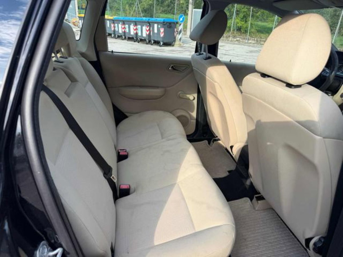Mercedes-Benz Classe A 160 BlueEFFICIENCY Special Edition (4)