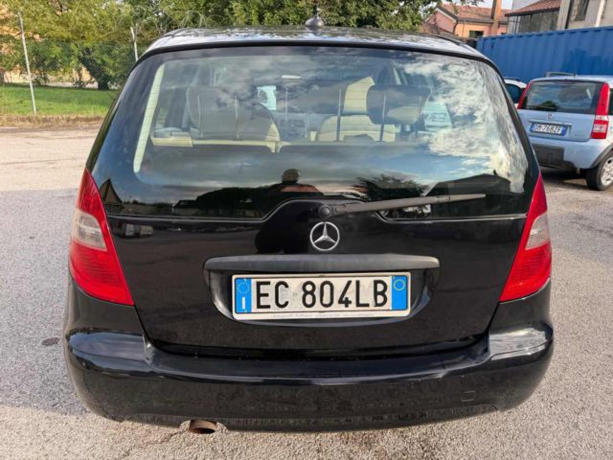 Mercedes-Benz Classe A 160 BlueEFFICIENCY Special Edition (8)